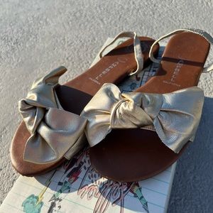 Jeffrey Campbell Metallic Gold Big Bow Leather Sandal